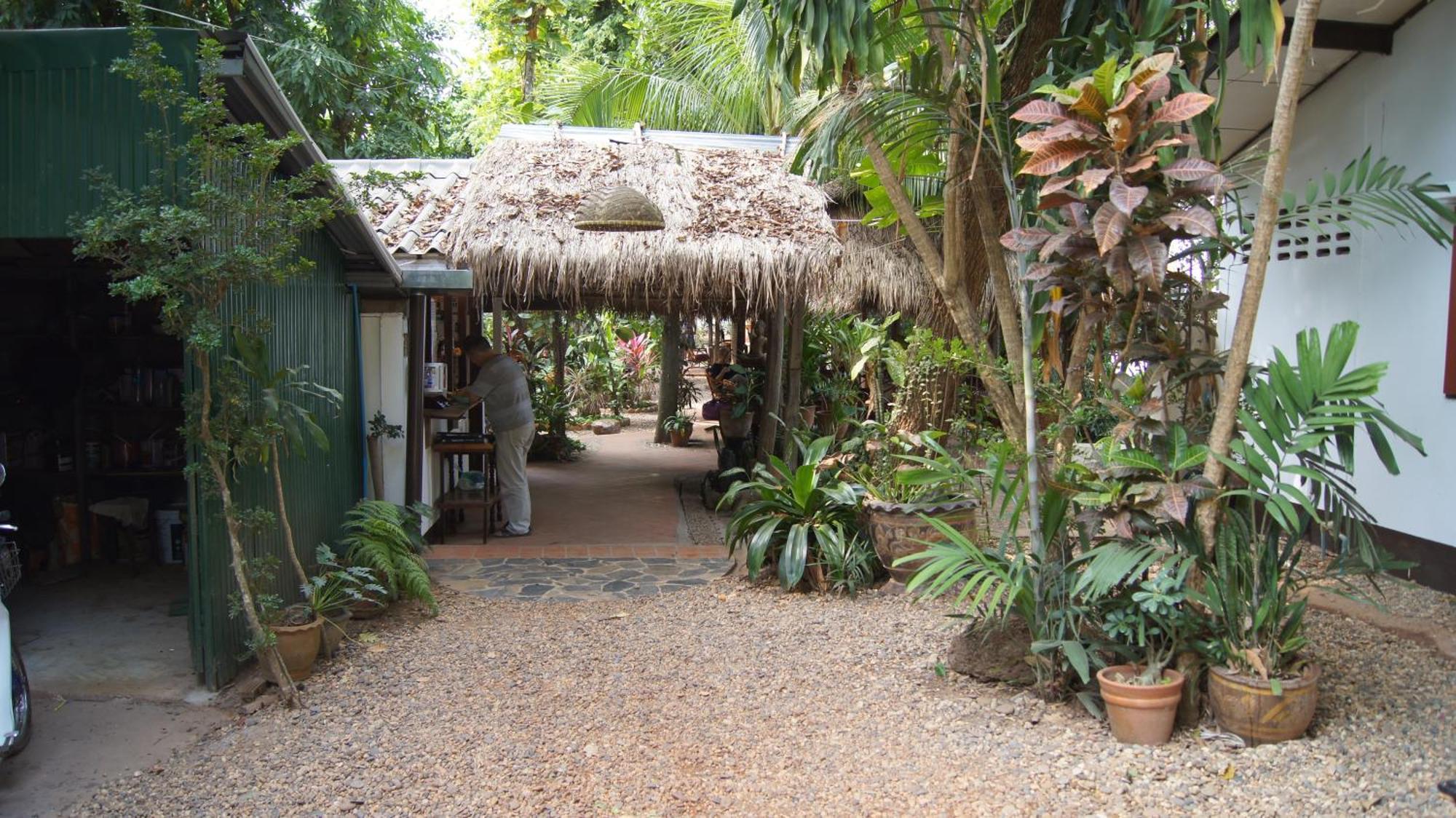 Mut Mee Garden Guest House Nong Khai Bagian luar foto
