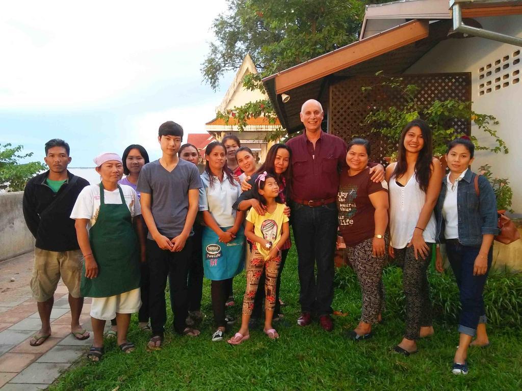 Mut Mee Garden Guest House Nong Khai Bagian luar foto