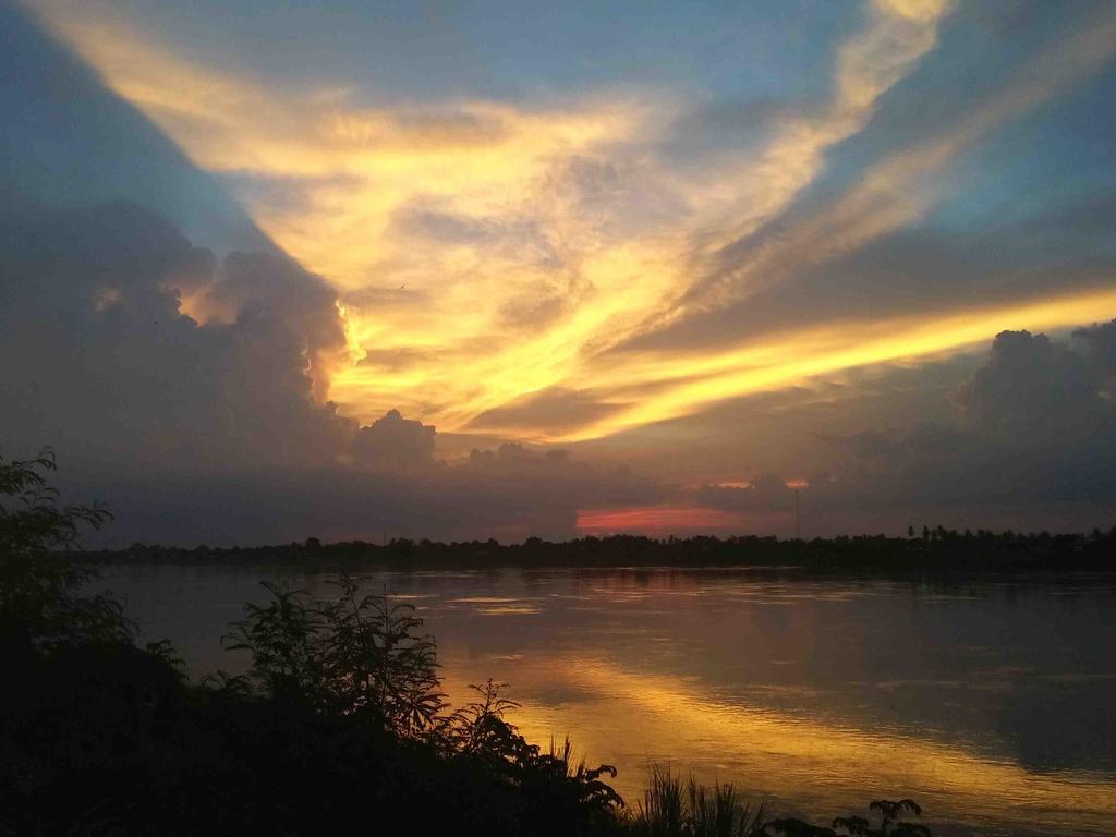 Mut Mee Garden Guest House Nong Khai Bagian luar foto