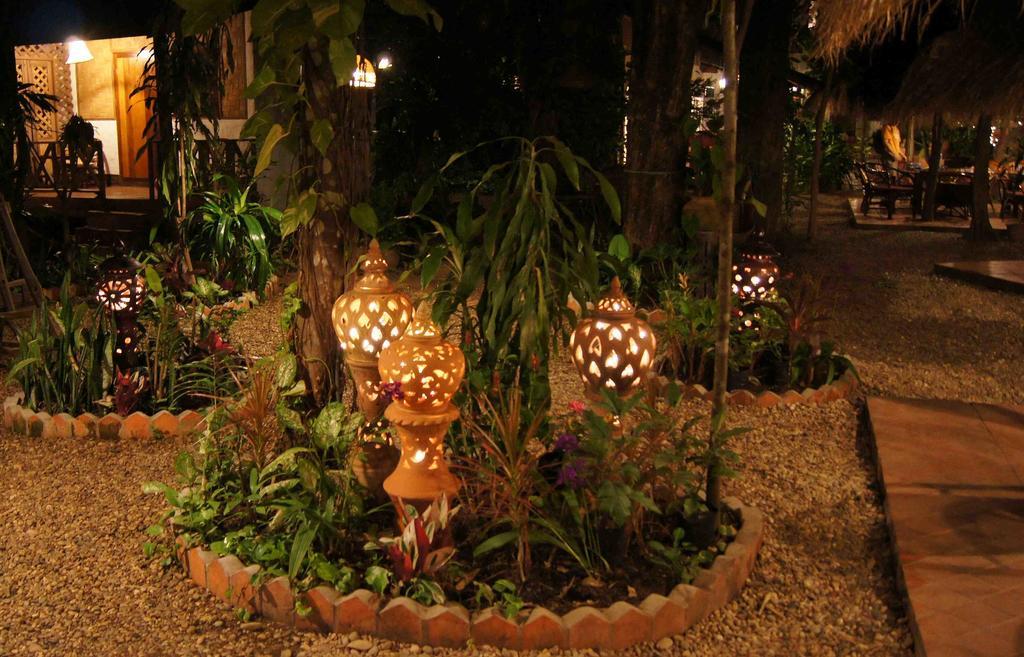 Mut Mee Garden Guest House Nong Khai Bagian luar foto
